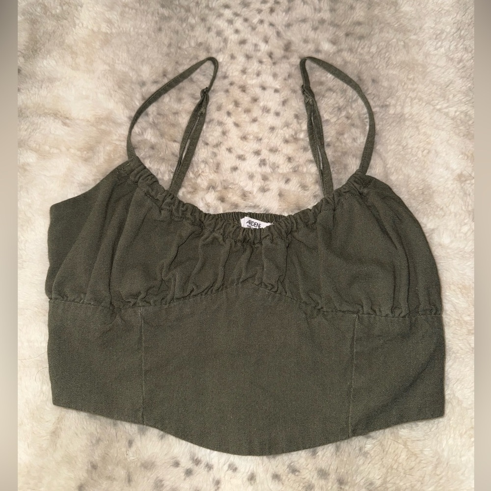 Cropped tank